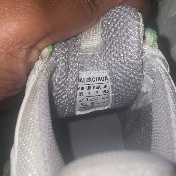 Triple S Balenciaga Sneaker for toddler - Picture 5 of 5